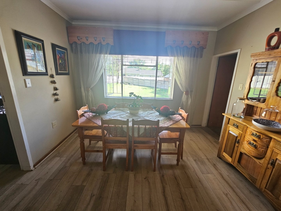 To Let 4 Bedroom Property for Rent in Panorama Free State